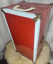 BARBIE DOLL WARDROBE CLOTHES CLOSET TRUNK STORAGE RED ATOMIC METAL CASE W/ ROD