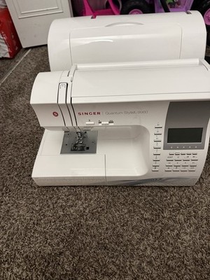 SINGER Quantum Stylist 9960 Computerized Sewing Machine, Free Arm, Portable
