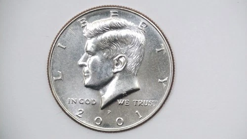 2001 P Kennedy Half Dollar Uncirculated BU **FREE SHIPPING**