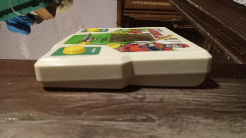 Vintage 1987 Tiger Electronic Portable Handheld Baseball Game - Image 4 of 4