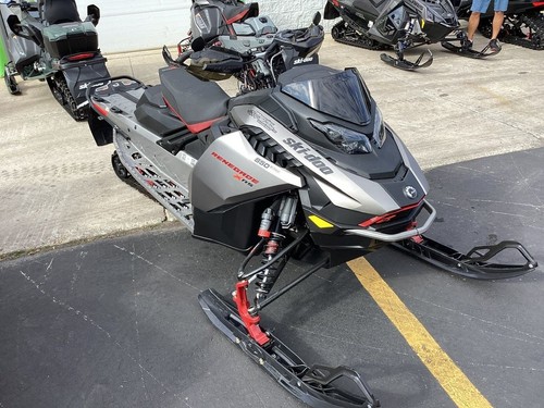 2023 Ski-Doo Renegade® X-RS® 850 E-TEC® Rip. 1.25_Smart-S_10.25" / Silv SILVER