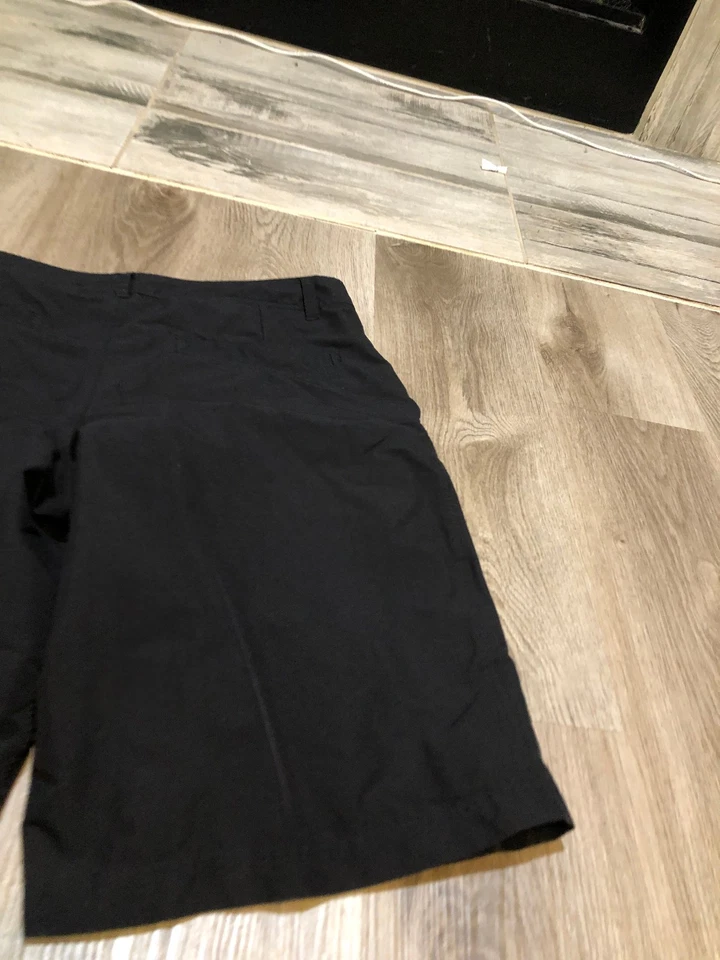 Lululemon Golf Shorts Men's Size 36 Black 36" Waist M104 - Image 3 of 4