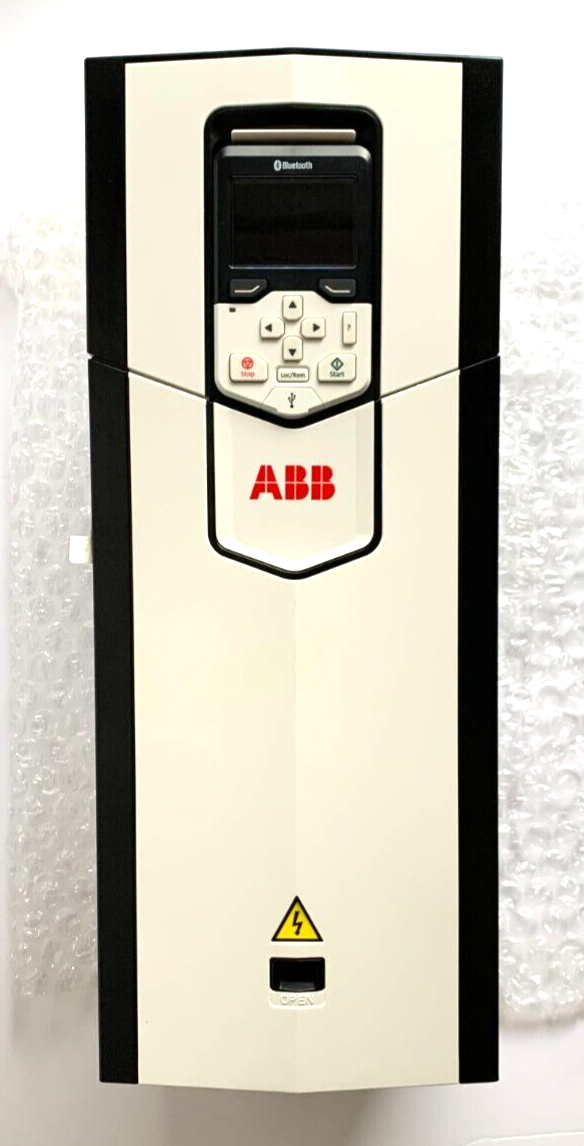 ABB ACS880-01-045A-3 +E200+K473+R700 22kW 45A 380-415Vac 3Phase 31kVA IP21