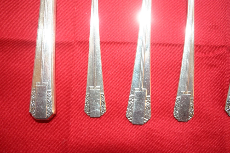 PARK LANE by Wm A Rogers Triple Oneida Ltd Silverplate 1936 Flatware YOUR CHOICE - Image 2 of 4