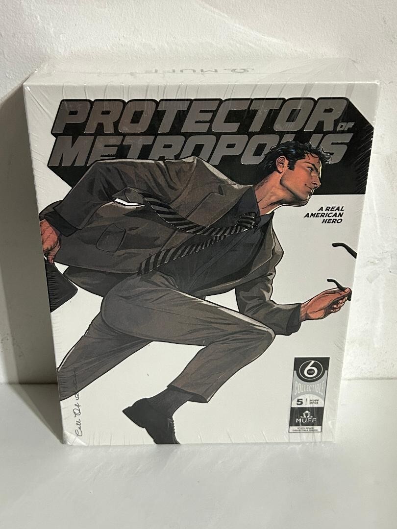 Muff Toys Protector Of Metropolis EXCLUSIVE VERS. Brown Suit