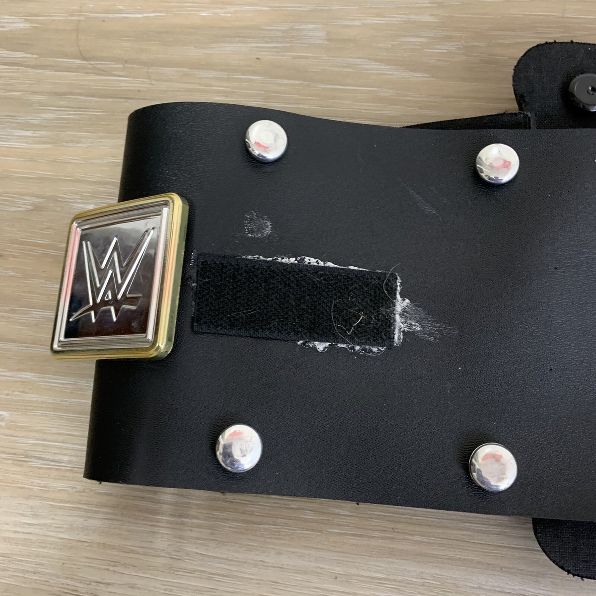 WWF/WWE Amazon.com: NXT WWF フィギュア用ベルト　39本セット　WWE Championship Brock vs. Reigns Roman Rivals その他