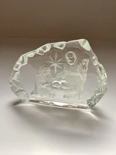 Vintage Nativity Manger L. E. Smith Crystal Glass Iceberg Classic Traditional