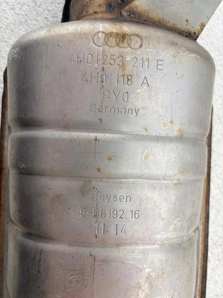 AUDI A8/S8 2013-2018 4,0 L PASO DERECHO ESCAPE SILENCIADOR TUBO OEM Foto 4 de 4