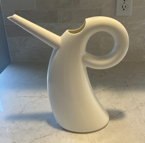 Alessi “Diva” Thermoplastic Watering Can Designed By Finnish Artist Eero Aarnio