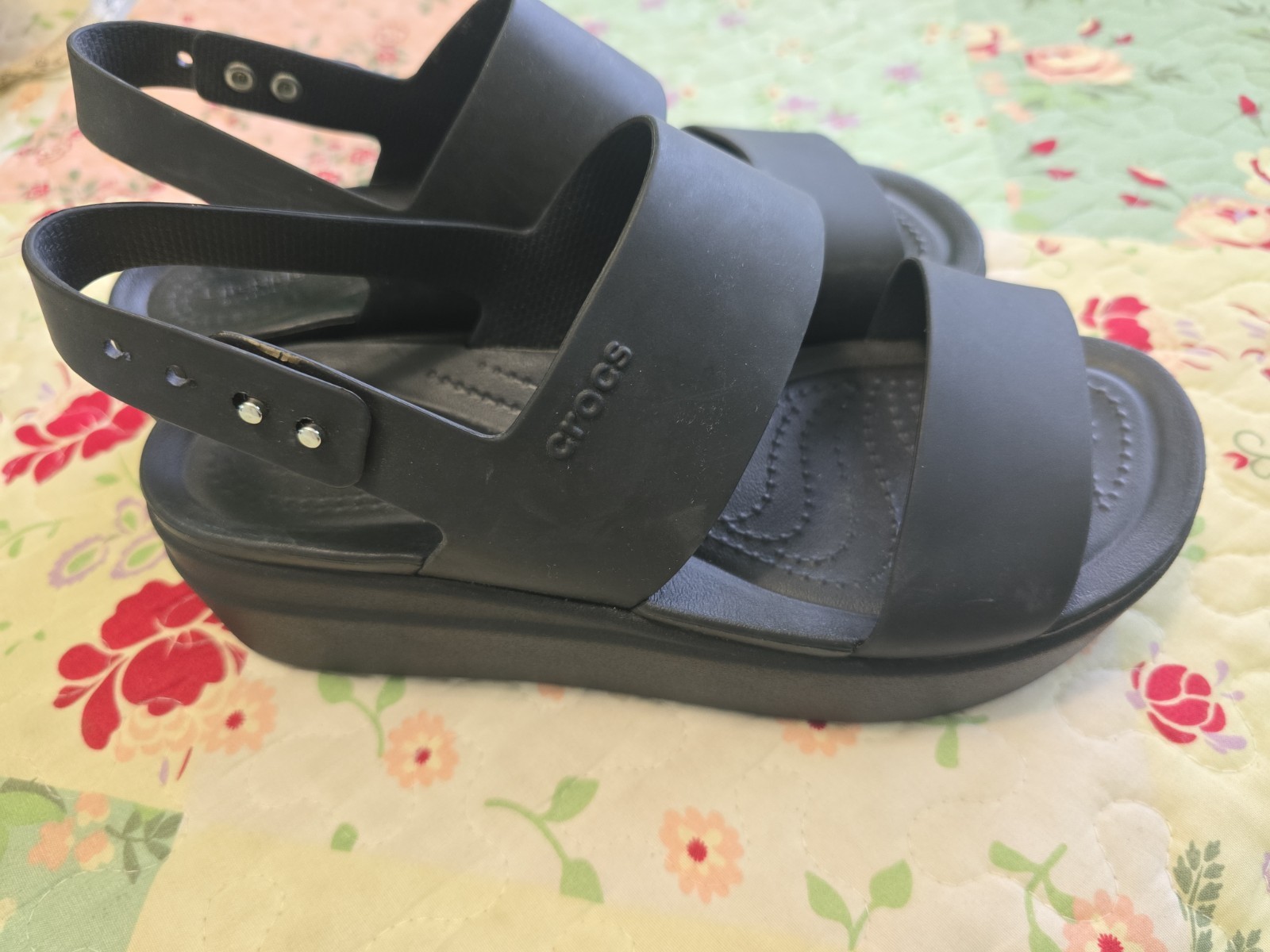 Crocs LiteRide Brooklyn Black Platform Low Wedge Ankle Strap Sandals Size 7 image 8