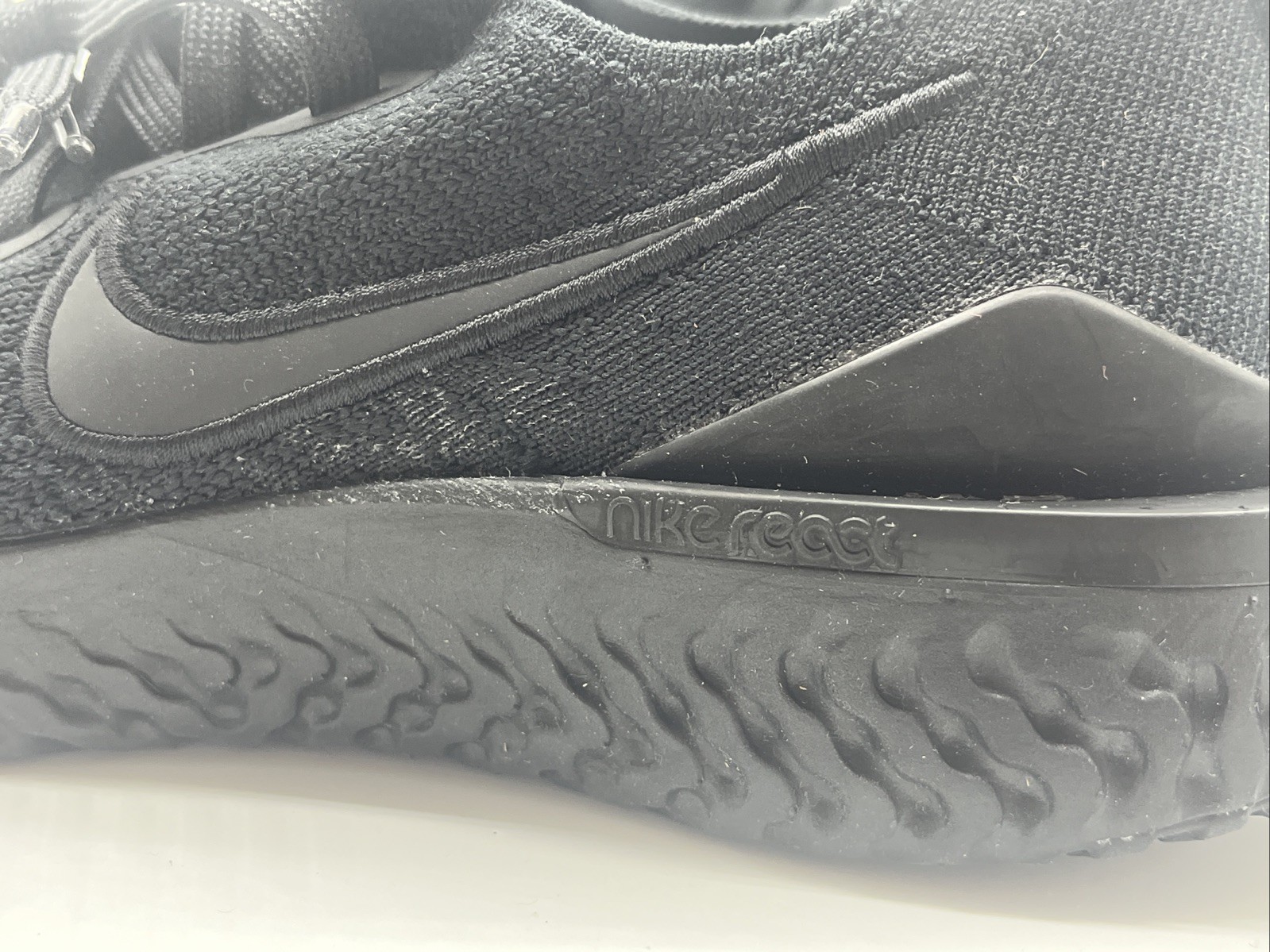 W Nike Epic React Flyknit 2 Black Athletic Women's Size 6.5 Shoes BQ8927-011 image 10