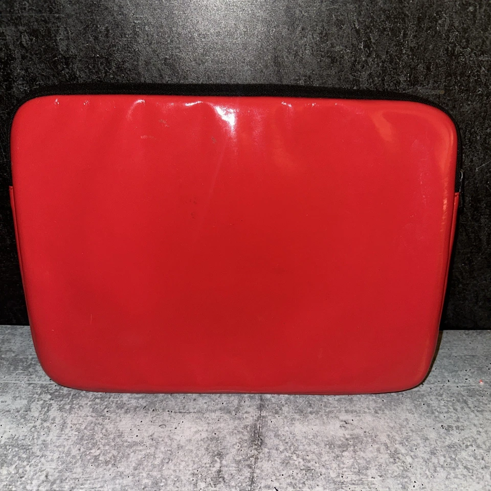 Funda para portátil de coche MARC BY MARC JACOBS 13"x 9" difícil de encontrar doodle graffiti Foto 2 de 2