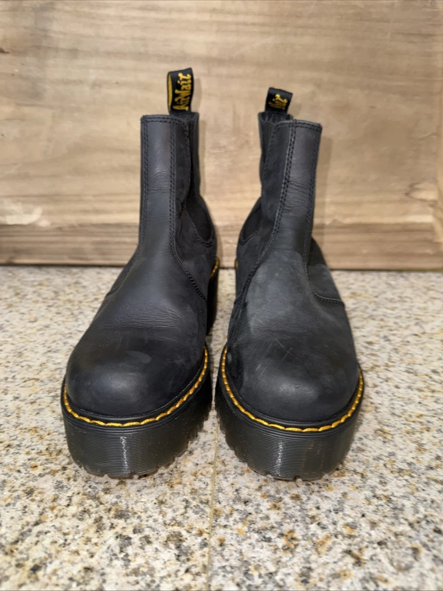 Dr. Martens Low (1-1.9 in) Heel Height Chelsea Boots for  display picture 3