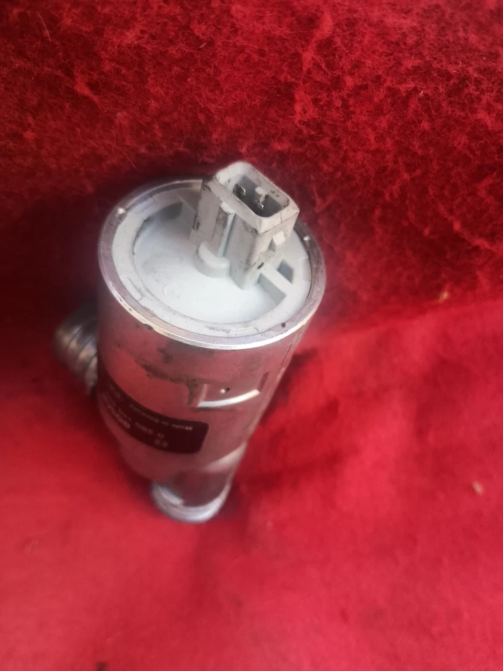 Porsche años 90🇩🇪928 pieza de control de aire de ralentí # 0 280 140 515 👀Audi VW BMW Volvo 👀 Foto 3 de 4