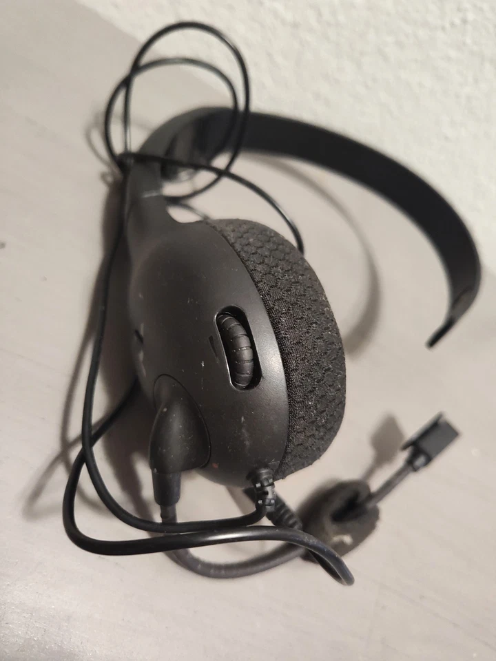 PDP Gaming LVL30 Wired Headset: 3.5mm plug for Sony Playstation (or Xbox & PC) - Image 4 of 4