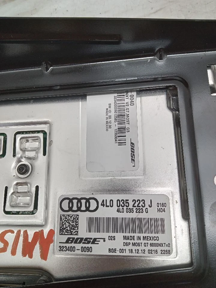 Equipo de audio Radio Amplificador Montado en el maletero Opt 8RY Se adapta a 13-15 AUDI Q7 295273 Foto 2 de 4