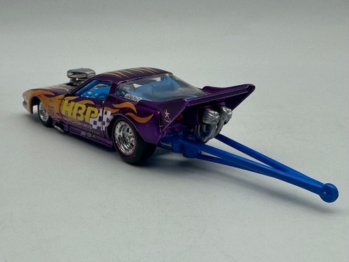 Muscle Machines Nitro Coupe Shark Attack 1992 Corvette Dragster, 1:64, Purple - Picture 5 of 12