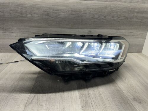 2019-2023 Volkswagen VW Jetta Driver Left Lh LED Headlight Tab Missing ((44))