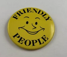 Vintage 1970's FRIENDLY PEOPLE Button, Pinback