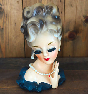 Napco Head Vase E1753 1964 Hand Painted Ceramic Lady Pearl Necklace Black