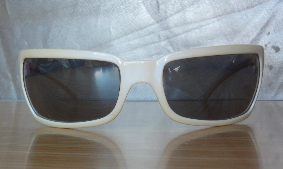 Arnette Titan 4006-0809 жемчужно-белый (слоновая кость), серый зеркальный объектив-Nr.Mint винтажный + мешочек - Изображение 2 из 4