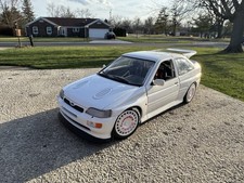 UT Models 180082103  1:18 1992 Ford Escort Cosworth White