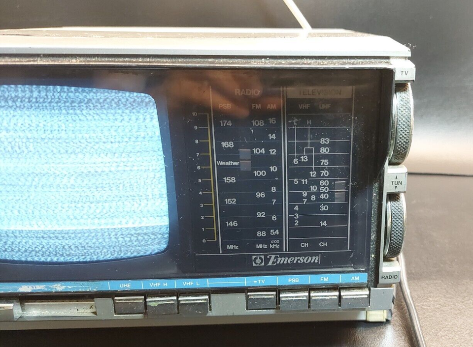 Vintage 1985 Emerson Model VR35 AC/DC Portable TV / AM/FM/PSB Retro ...