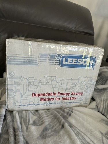 Leeson 113023.00 White Epoxy Painted Washguard Motor, 3 Phase, 56C Frame, Round - Picture 4 of 4