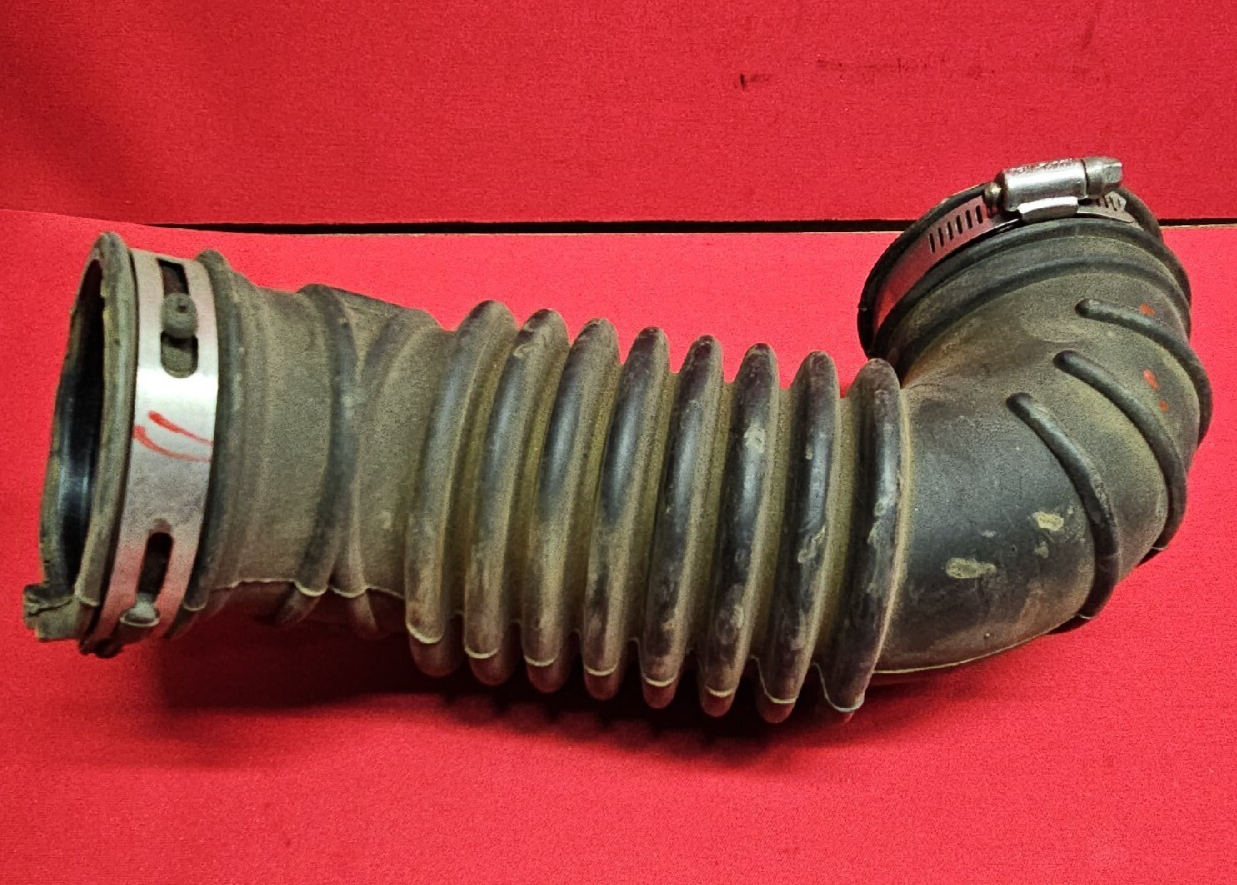 2012-2018 Chevy Sonic 1.8L Air Cleaner Outlet Duct Assembly 94537633