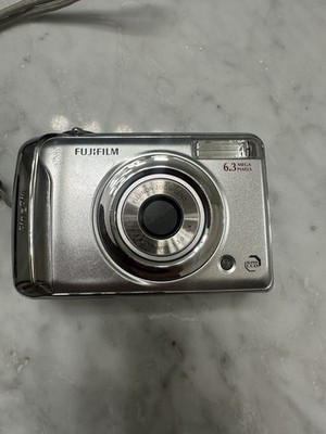 Fujifilm Digital Camera FinePix A600 6.3MP Silver Tested No memory card