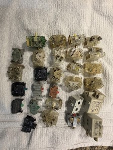 Lot of 28 Contact Blocks for Parts-Square D-Allen Bradley
