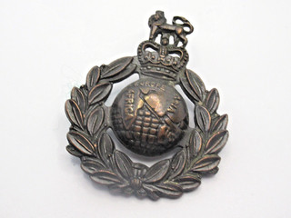 Royal Marines (RM) Bronze Cap Badge