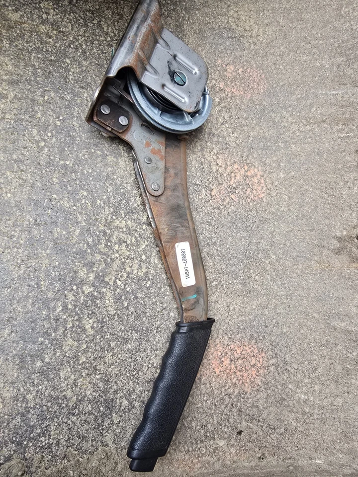 Palanca de freno de estacionamiento OEM 07-11 Dodge Nitro/Jeep Liberty Foto 2 de 2