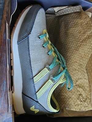 Forsake Acadia Shoe Womens Size 7.5 Stone Color Athletic