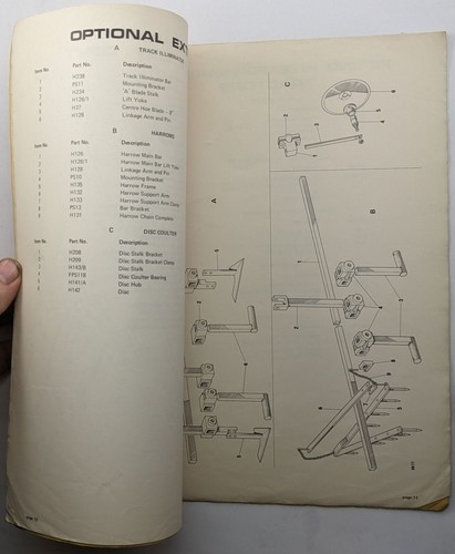 Manuale istruzioni e lista ricambi per zappa trattore montata anteriore Standen, c 1973 - Foto 5 di 7