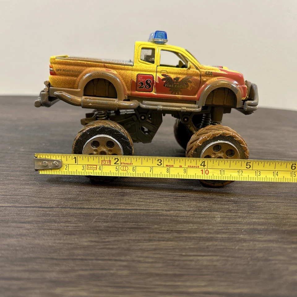 Dickie Toys Fire Eagle Rally Monster Truck Diecast Pull Back & Go 15 cms de largo Foto 3 de 4