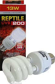Exo Terra PT2340 Reptile UVB 200 Kompaktlampe 13 W