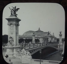 Glass magic lantern slide - 1900 PARIS EXHIBITION THE FINE ART GALLERY PHOTO