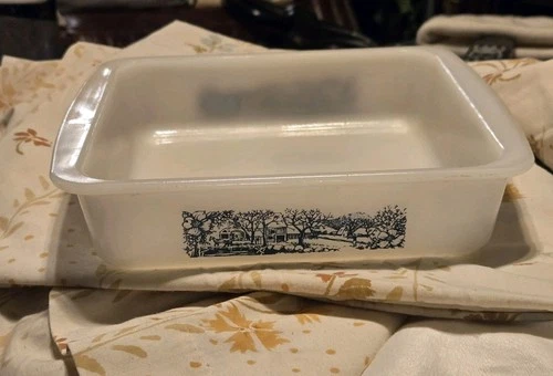 Vintage Glassbake Casserole Dish Toile Farm Scene. 9x9x2.5” Square