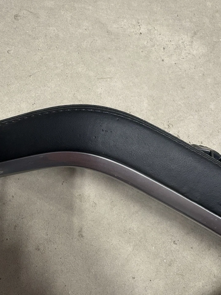 Porsche 911 Turbo/S Right Door Pull - Image 4 of 4