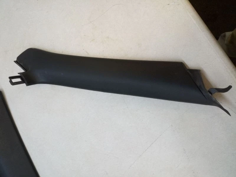 Mazda Miata 2004 A moldura de pilar y moldura de parabrisas OEM usado probado  Foto 3 de 4