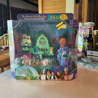 Wizard Of Oz Polly Pocket Set.  Still Has Seal On The Box.