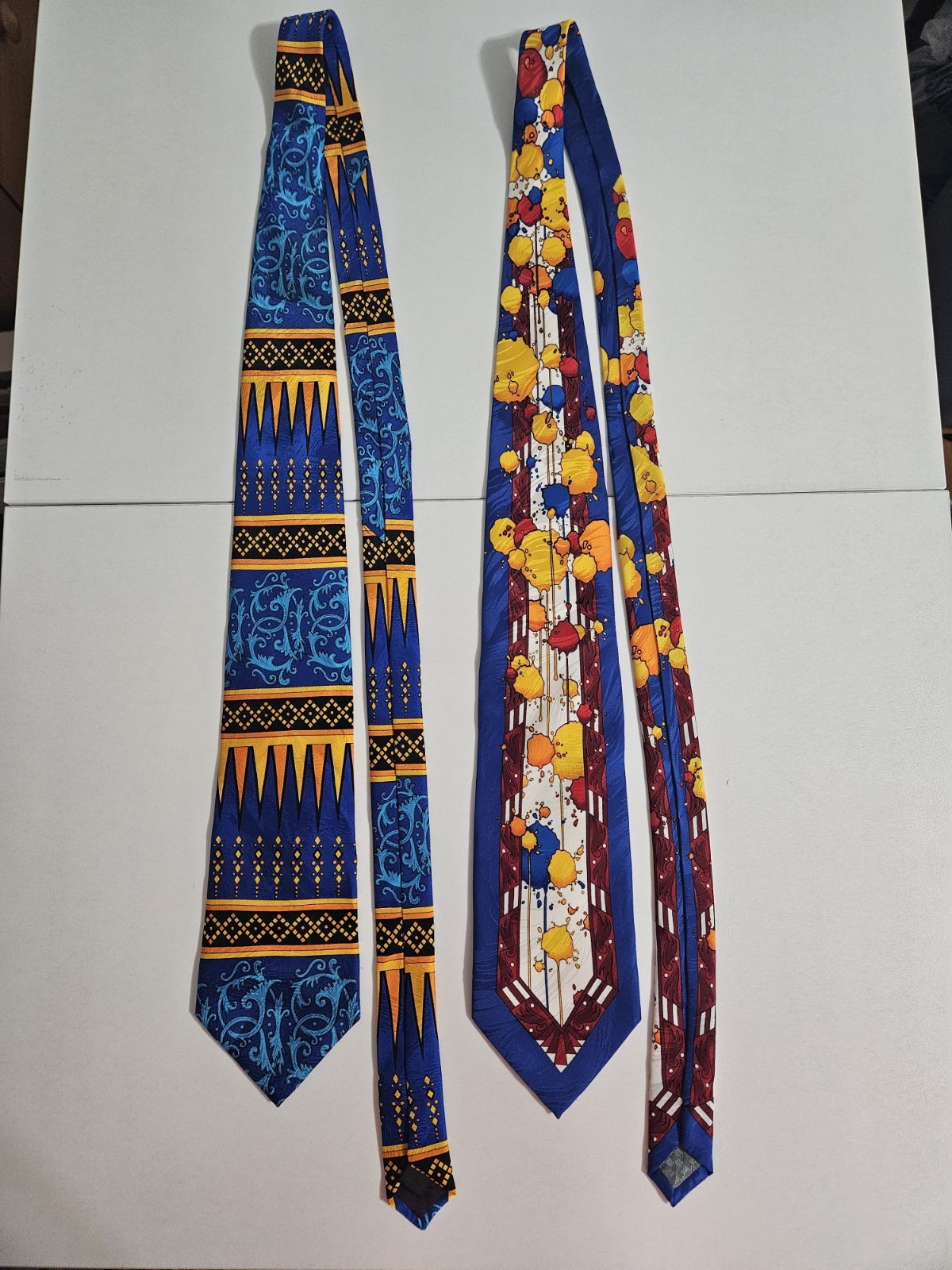 Rush Limbaugh No Boundaries Silk Necktie  Abstract Blue Red Yellow 56