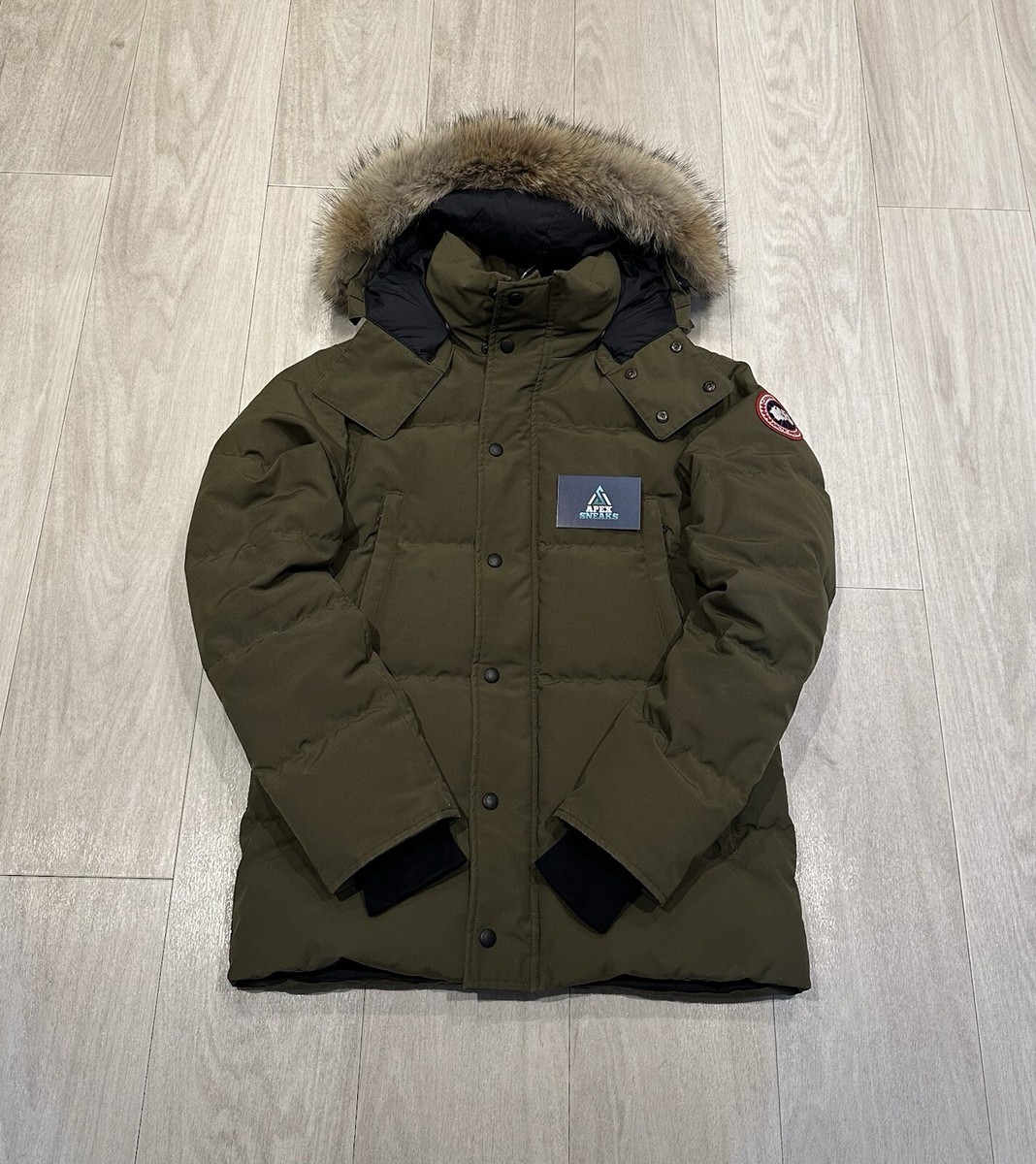 Canada Goose Wyndham Parka Military Green Size Small Mint