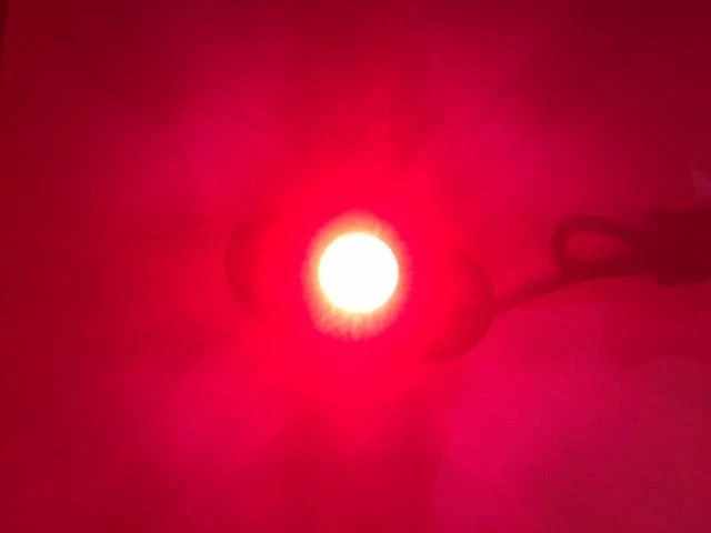 Kit de carrocería de luz LED roja (4) - Luces Harley Davidson Iluminación de acento de motor brillante Foto 3 de 4