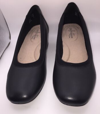 Clarks Ultimate Comfort Collection Women's Black Leather Pumps Heels Size  M