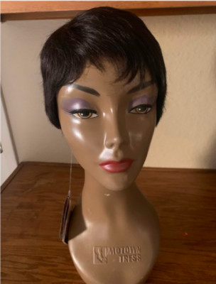 H184 Human Hair Wig by Beverly Johnson
