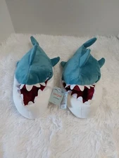 Cat & Jack Kids Shark Novelty Slippers W/Non-Slip Grip Bottom Size L (4-5)
