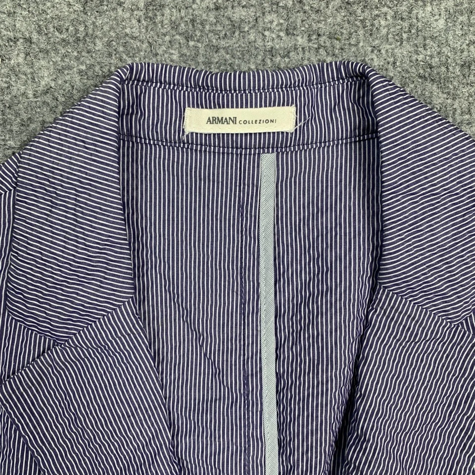 Armani Collezioni Blazer Mens *42 Blue Pinstripe Lightweight 2 Button Jacket - Image 4 of 4