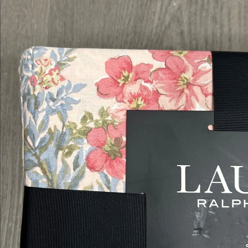 Lauren Ralph Lauren Sadie Floral Pink and Green Duvet Cover Full Queen Set - Image 4 of 4